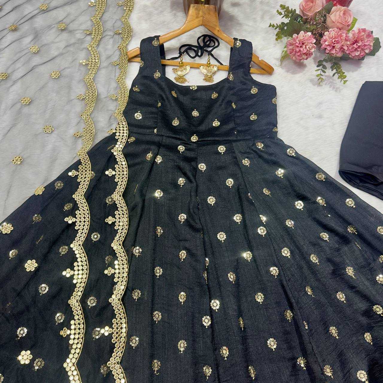 Silk Embroidered Anarkali Sleeveless Suit UNV-ST-025