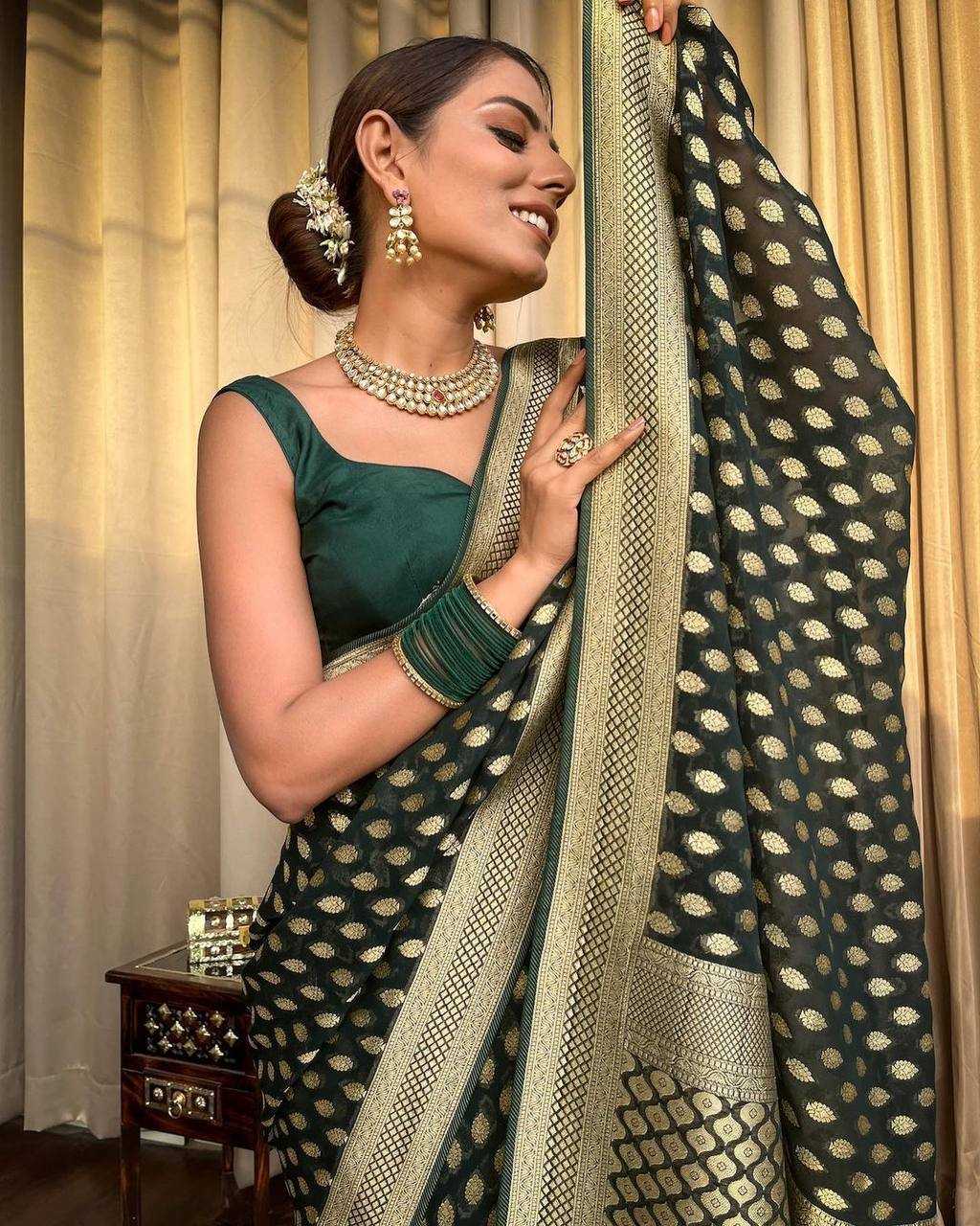 Banarasi Lichi Silk saree (Green) UNV-SR-021