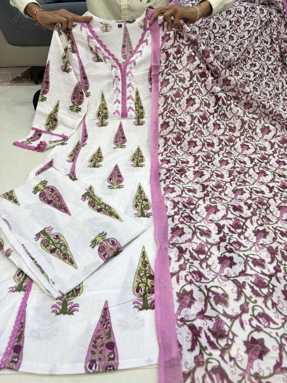 Cotton Printed Suit (Pink) UNV-ST-021