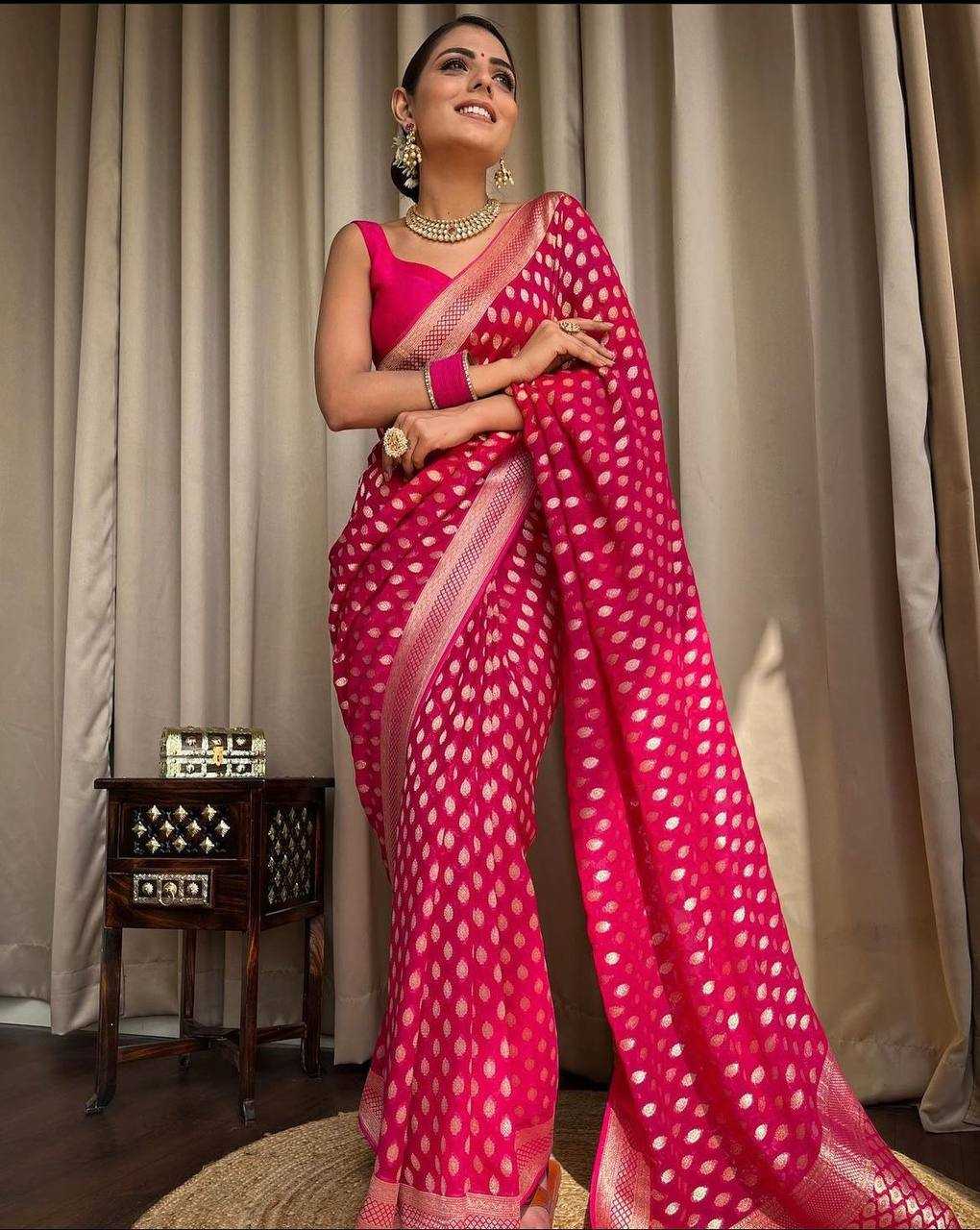 Banarasi Lichi Silk saree (Rani) UNV-SR-021