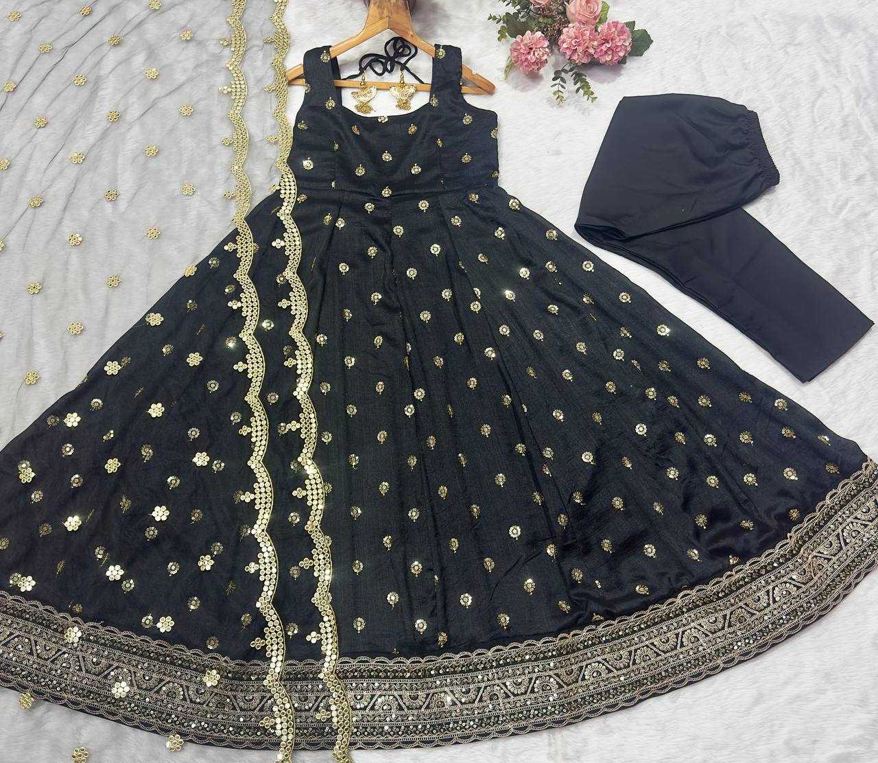 Silk Embroidered Anarkali Sleeveless Suit UNV-ST-025