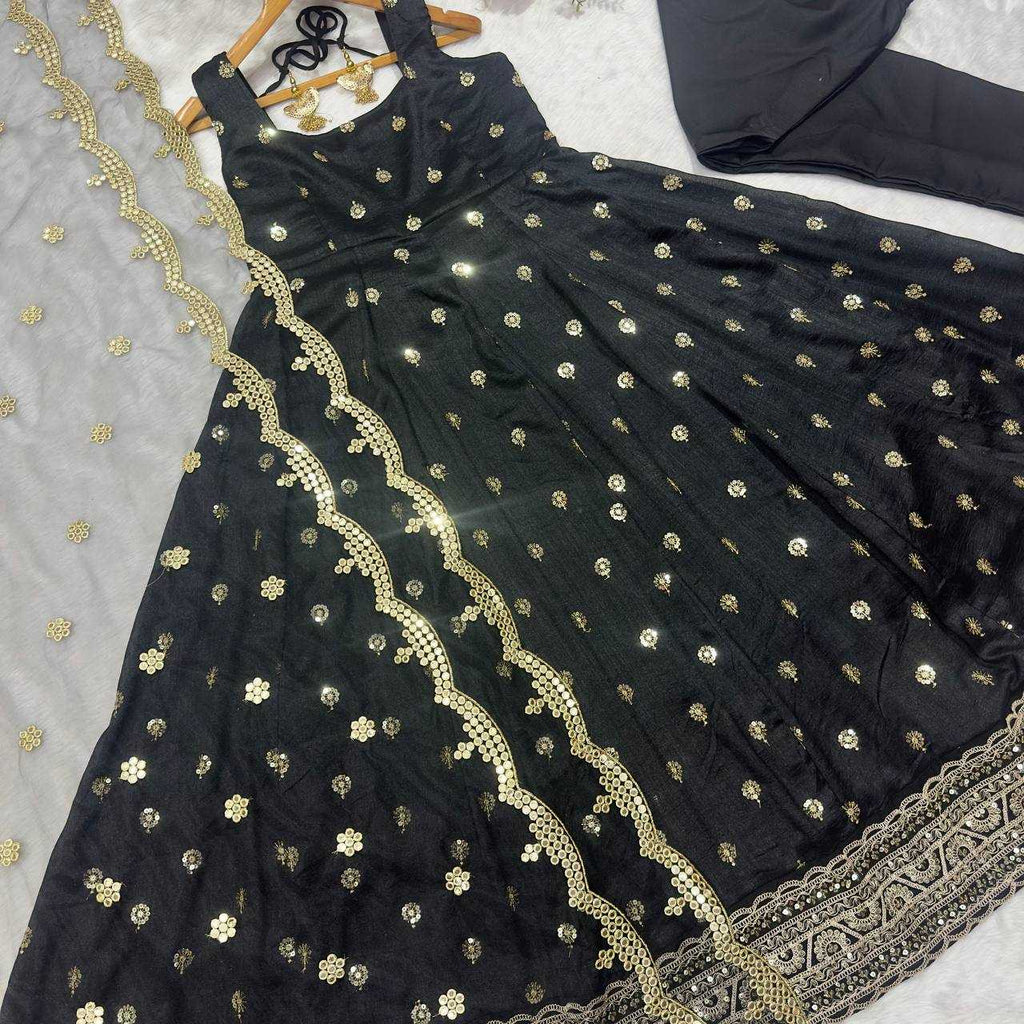Silk Embroidered Anarkali Sleeveless Suit UNV-ST-025