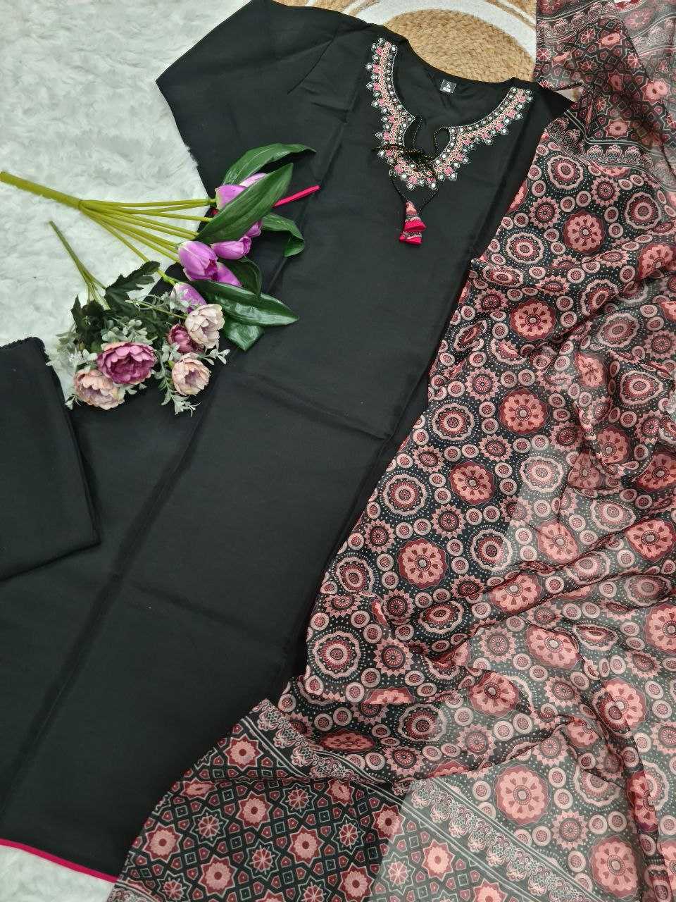 Viscose Chanderi Suit UNV-ST-048