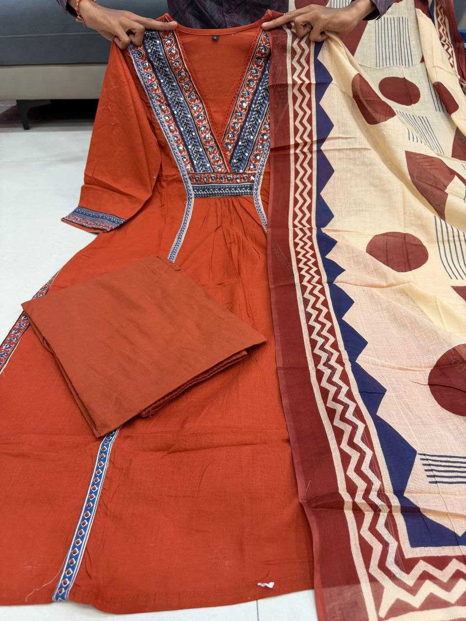 Cotton Jasood Suit UNV-ST-040