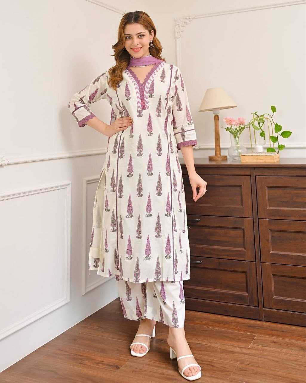 Cotton Printed Suit (Pink) UNV-ST-021