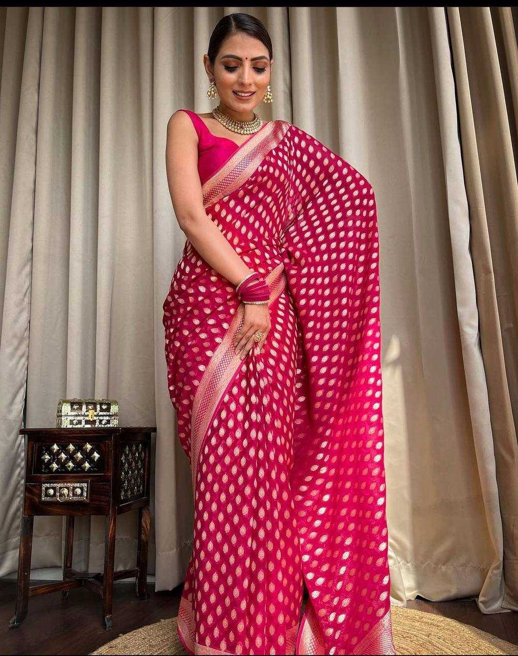 Banarasi Lichi Silk saree (Rani) UNV-SR-021