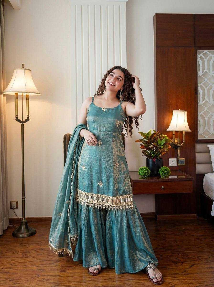 Fendy Embroidered Sleeveless Suit UNV-ST-031