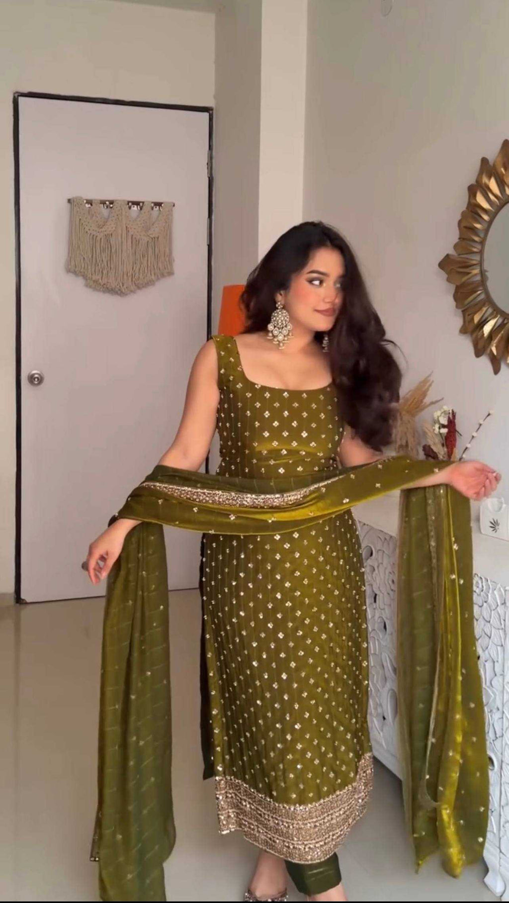 Fendy Embroidered Sleeveless Suit UNV-ST-039