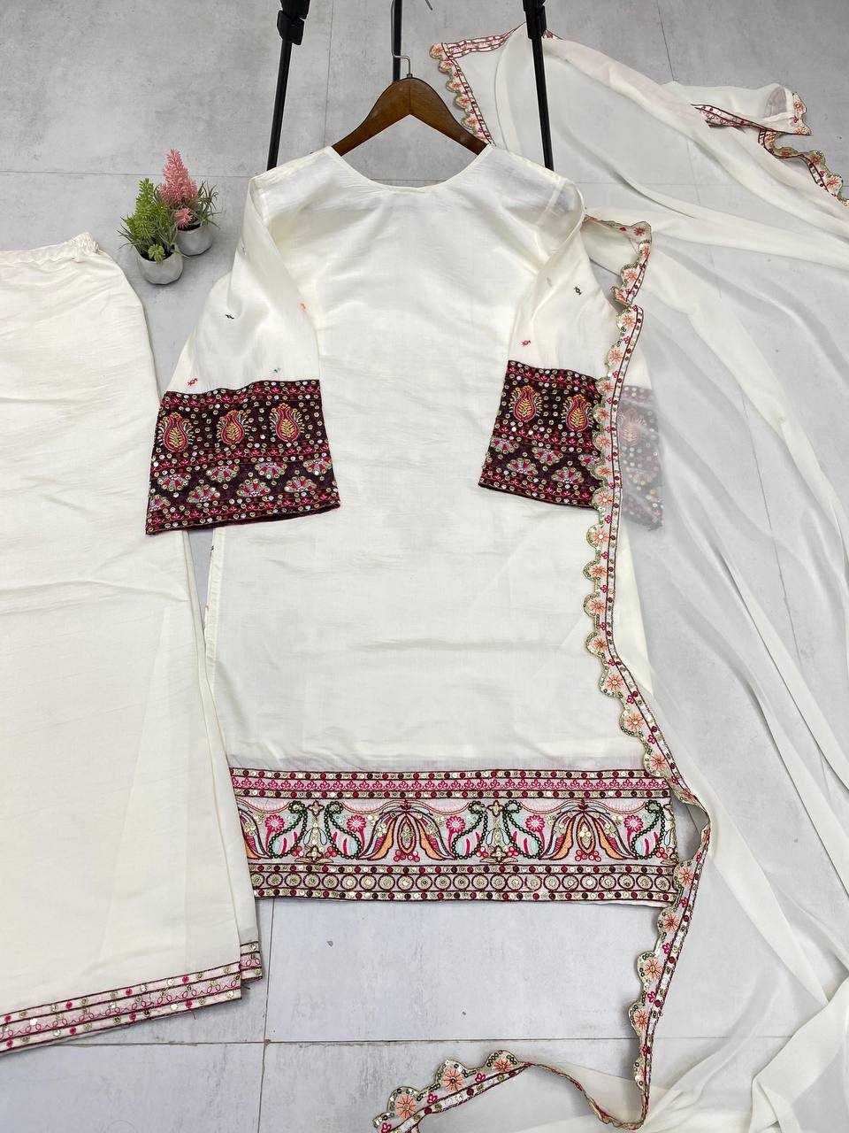 Heavy Roman Embroidered  Silk Suit UNV-ST-043