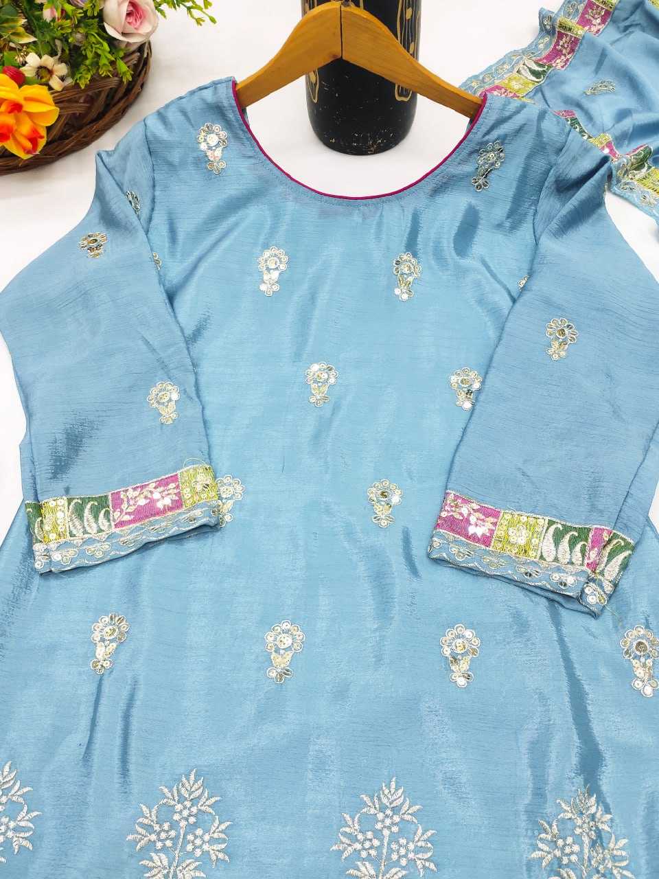 Chinon Designer Embroidered Suit UNV-ST-042