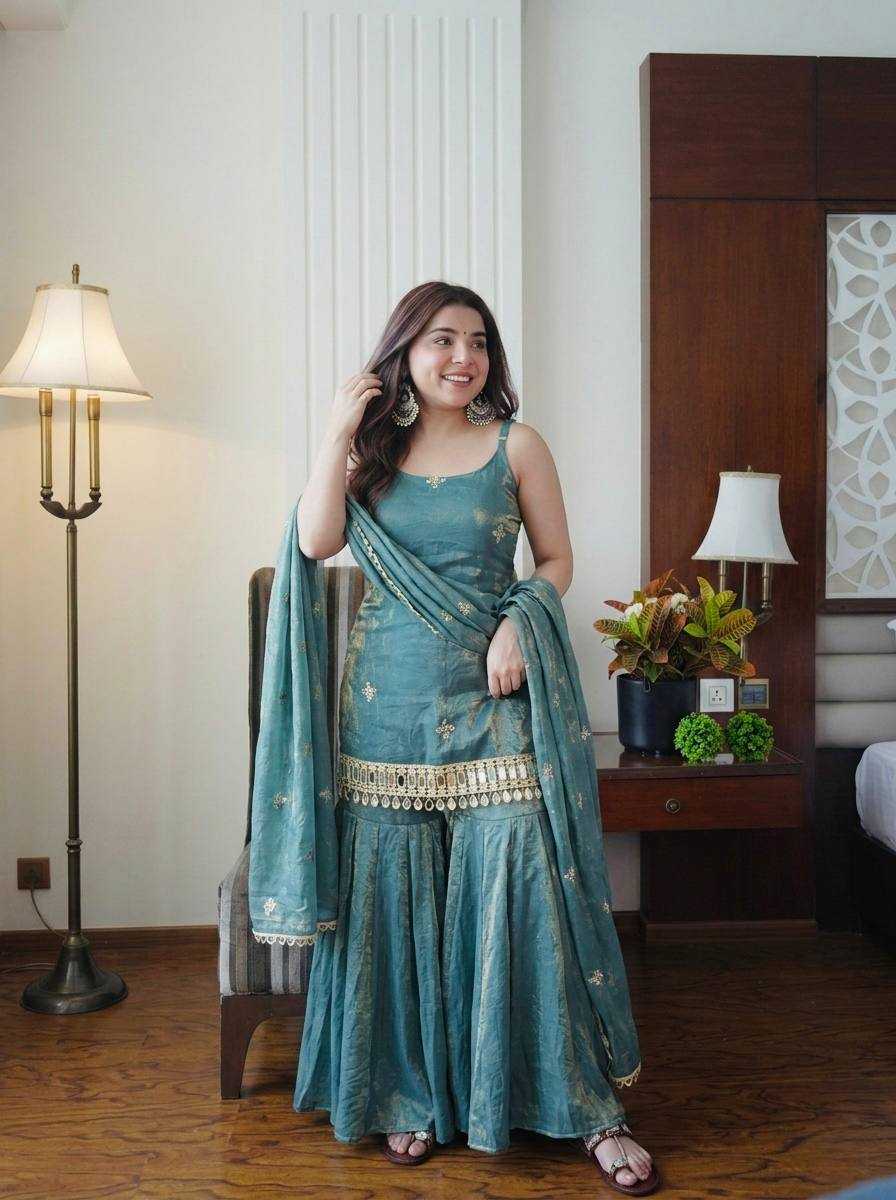 Fendy Embroidered Sleeveless Suit UNV-ST-031