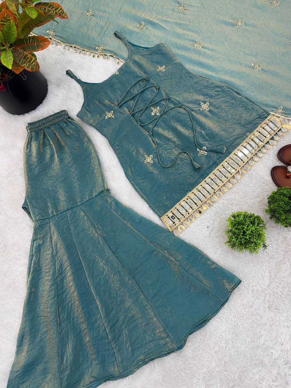 Fendy Embroidered Sleeveless Suit UNV-ST-031