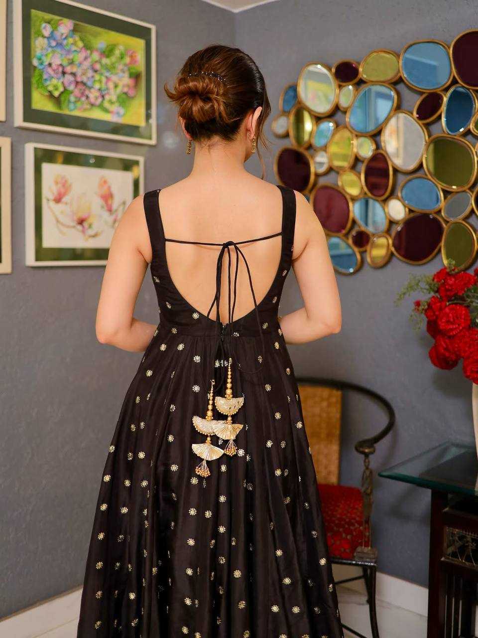 Silk Embroidered Anarkali Sleeveless Suit UNV-ST-025