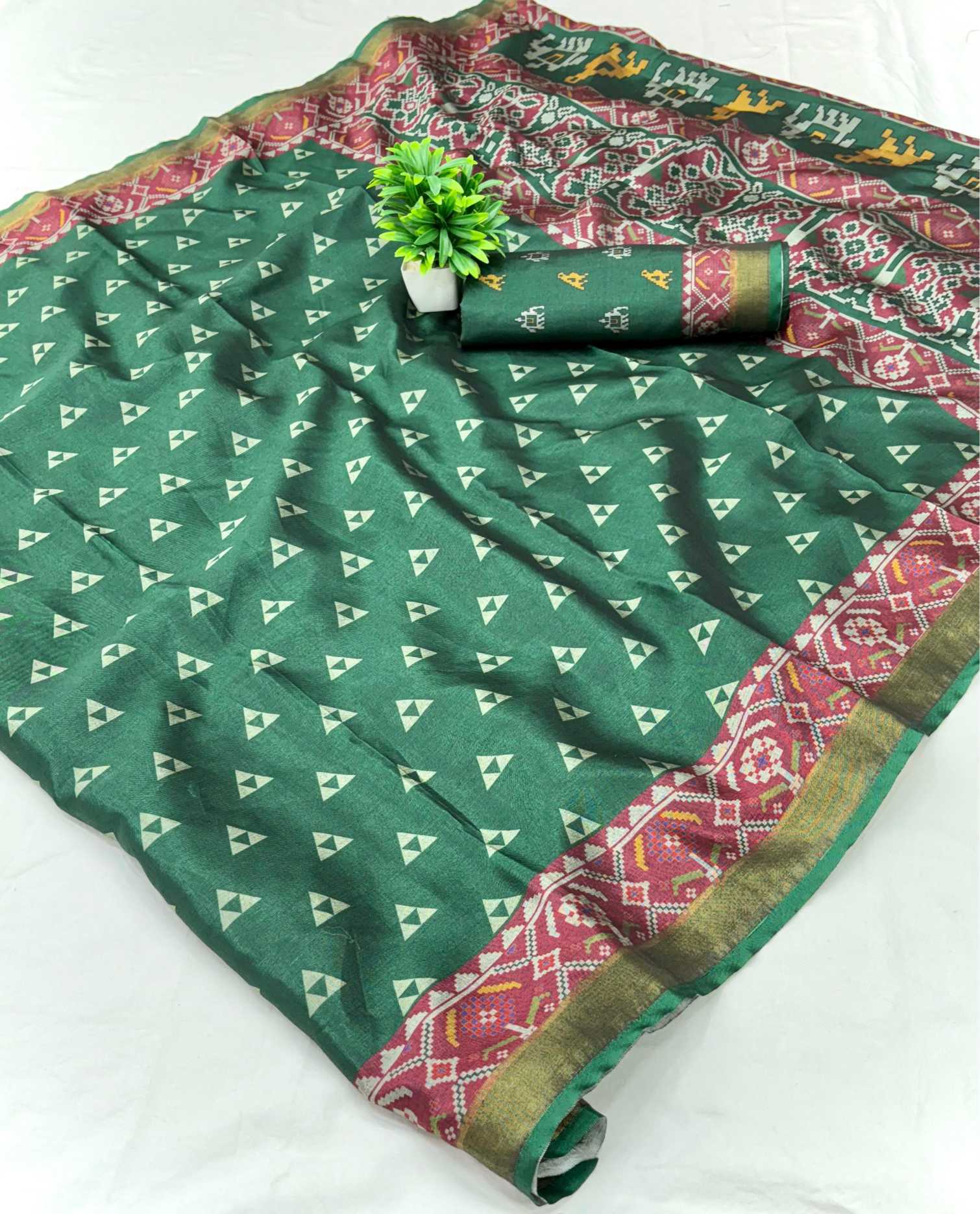 Printed Mulmul Cotton Saree (Green) UNV-SR-007